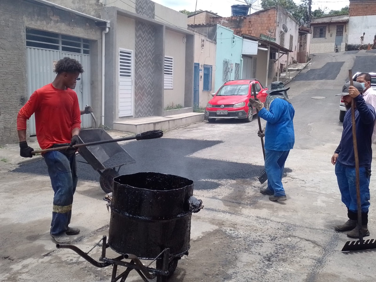 Prefeitura de Itabuna executa melhorias nas ruas e avenidas com Operação Tapa-Buracos