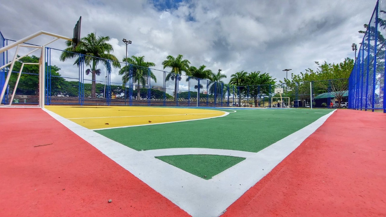 Prefeitura entrega hoje a requalificação da quadra poliesportiva da Praça Rio Cachoeira