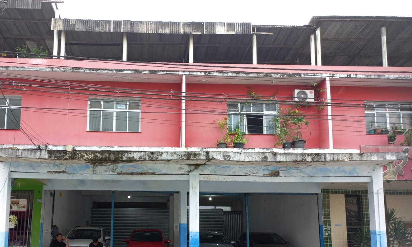 Prefeitura de Itabuna notifica donos de imoveis sobre as condições estruturais de marquises.