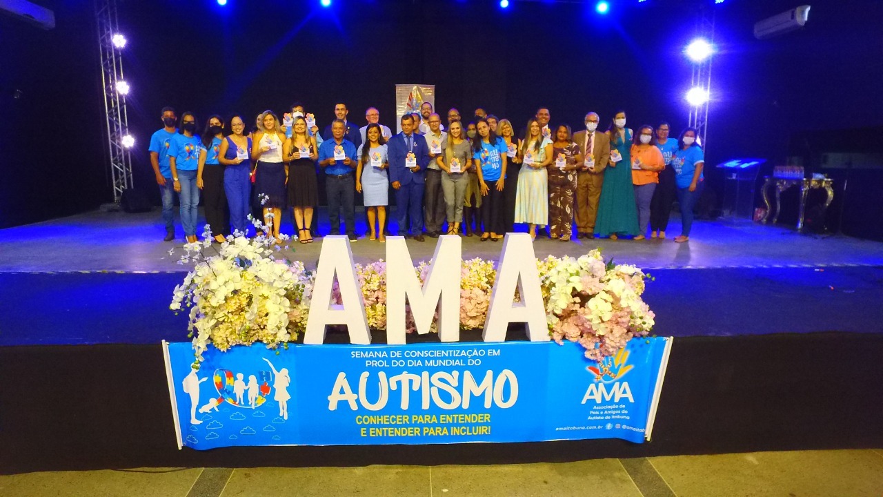 Noite Azul em Itabuna comemorou a passagem do Dia Mundial de Consciência sobre o Autismo