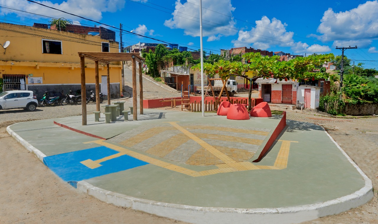 Prefeitura inaugura amanhã a Praça Santa Maria, no Bairro Maria Pinheiro.