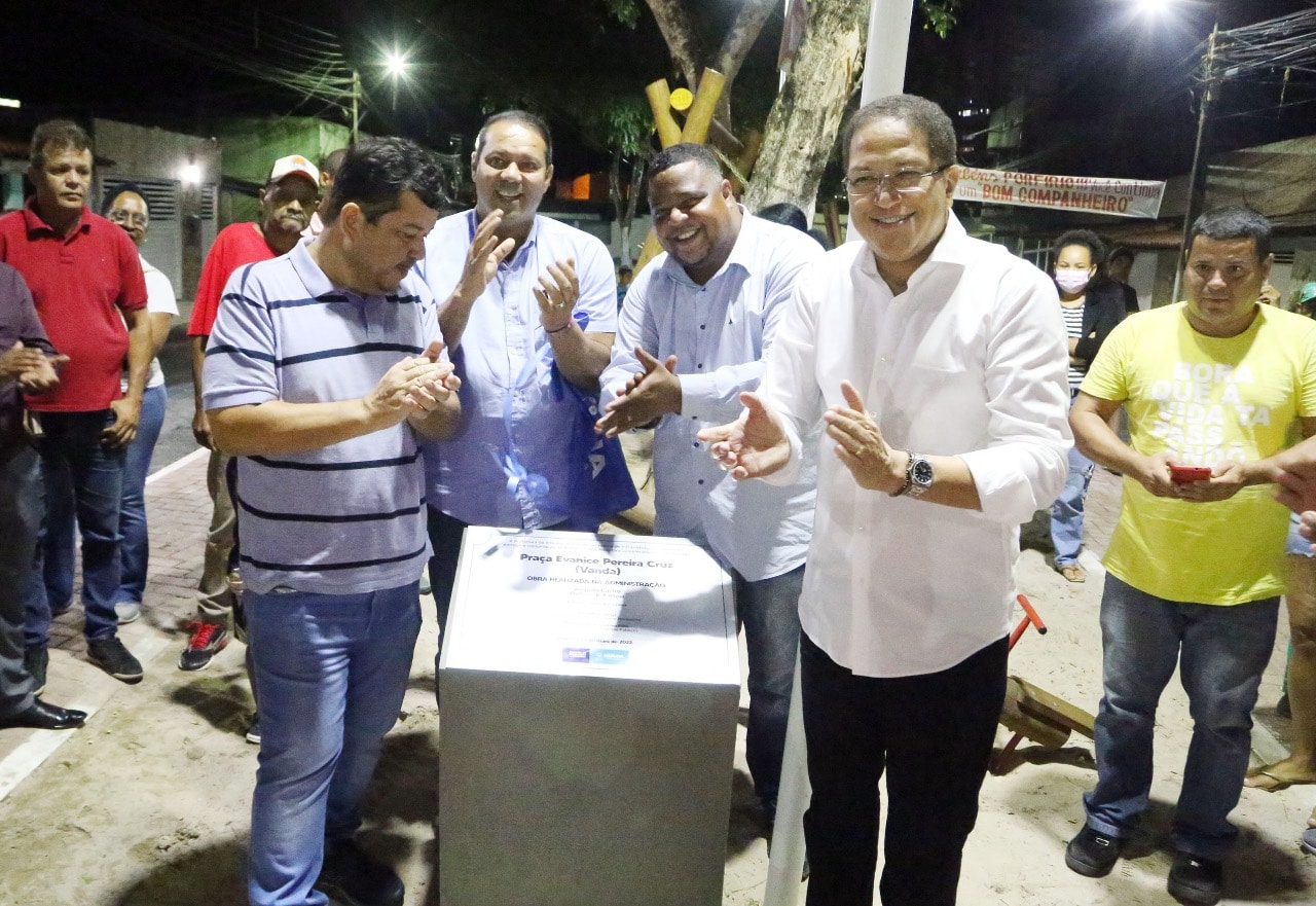 Alegria e emoção marcaram inauguração da nova praça do Sarinha Alcântara em Itabuna.