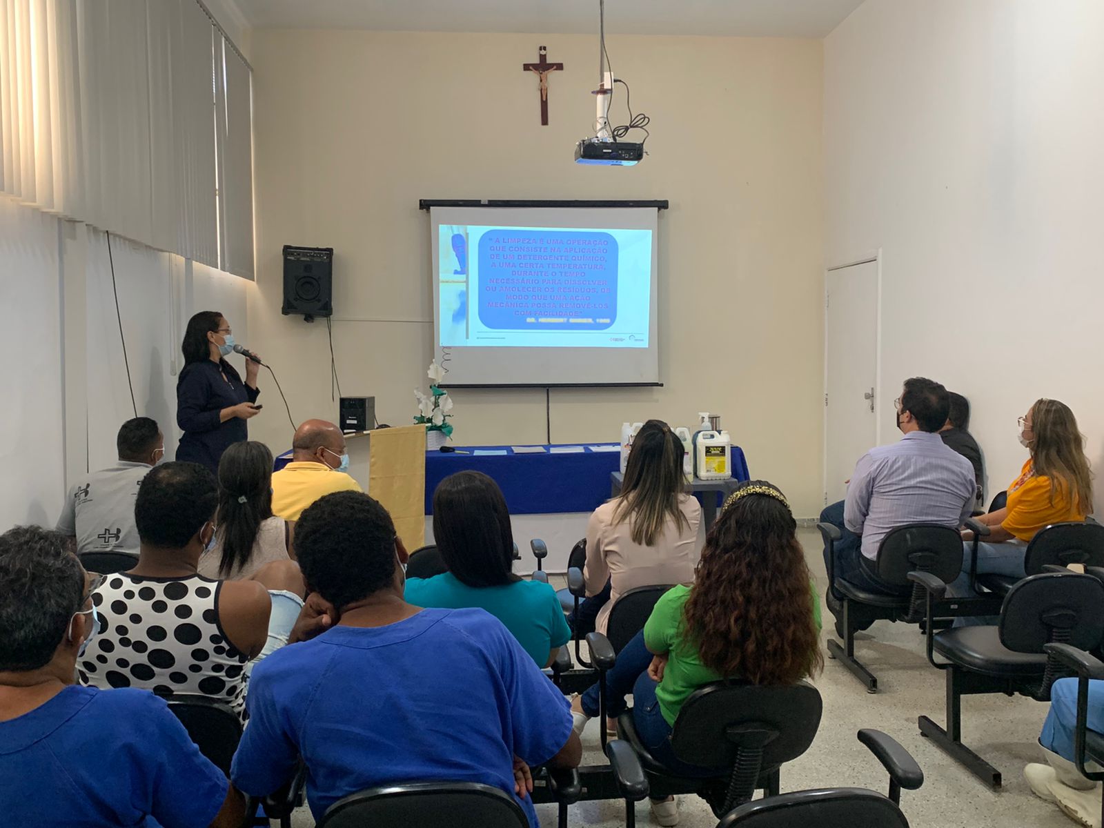 Hospital de Base realiza capacitação sobre cuidados com higiene na Unidade.