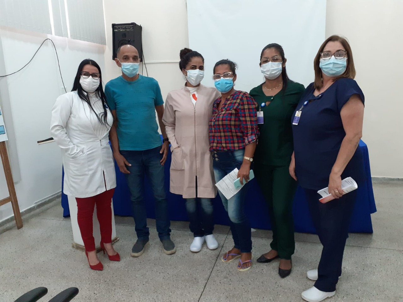 Hospital de Base promove palestra de sensibilização sobre doação de sangue para familiares de pacientes internados.