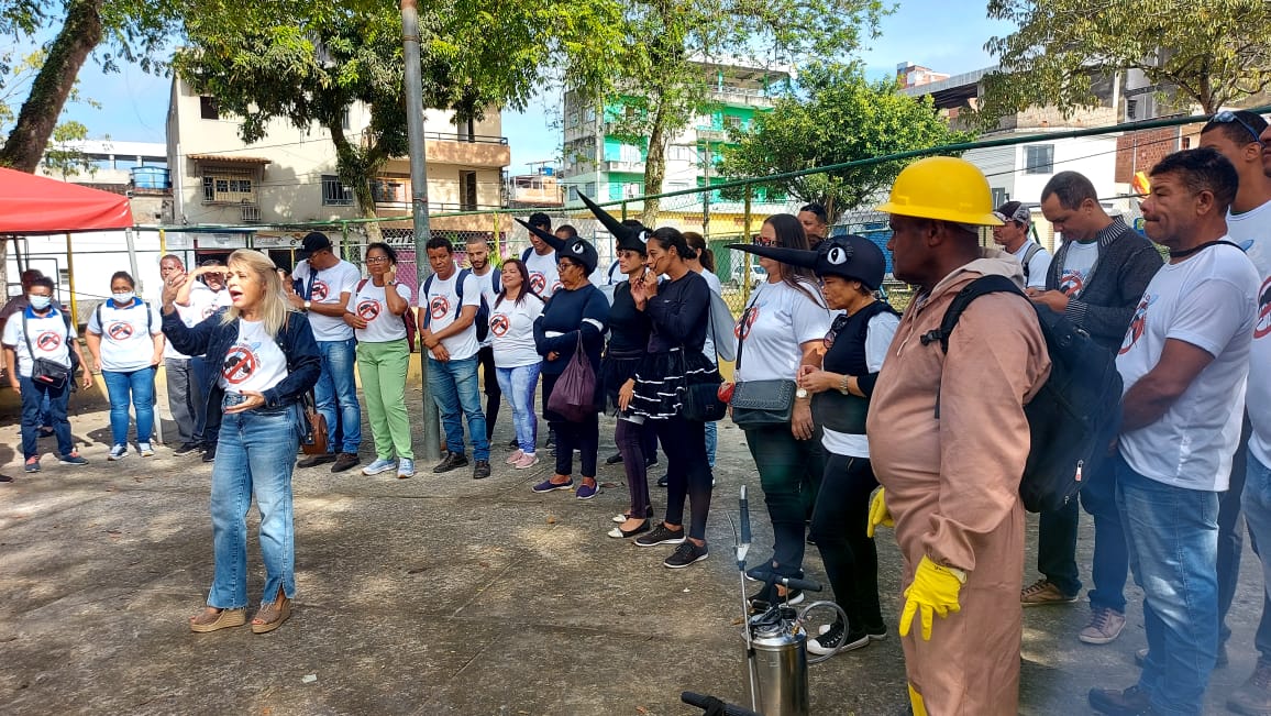 Mutirão de Combate ao Aedes aegypti mobiliza moradores do Banco Raso.