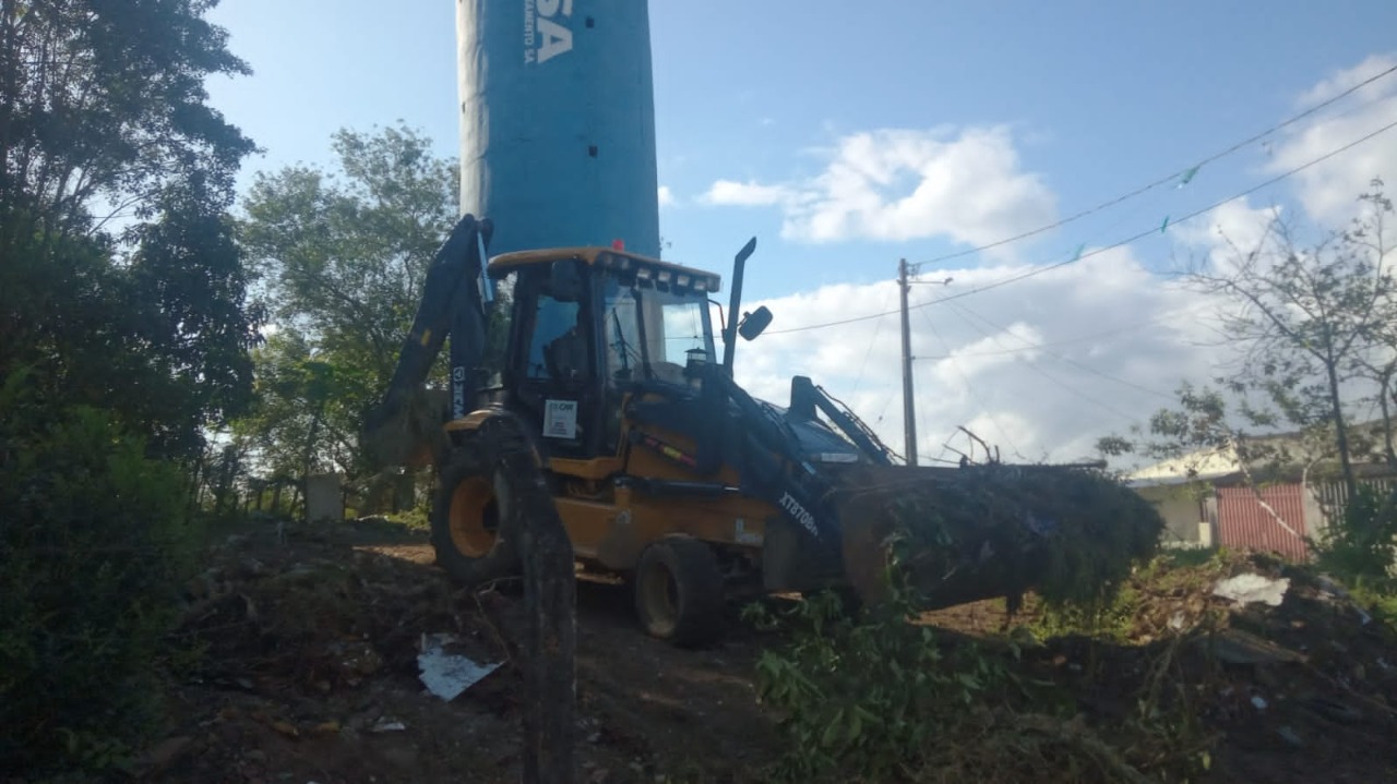 Prefeitura combate ao descarte irregular de entulho coleta regular em Itabuna.