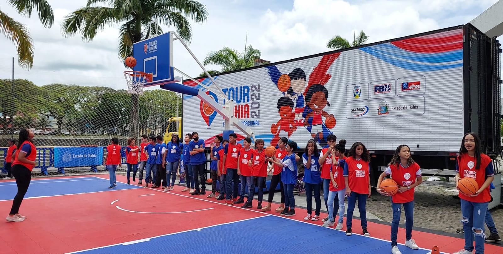 Itabuna recebe Projeto Tour Bahia 2022 na Praça Rio Cachoeira.
