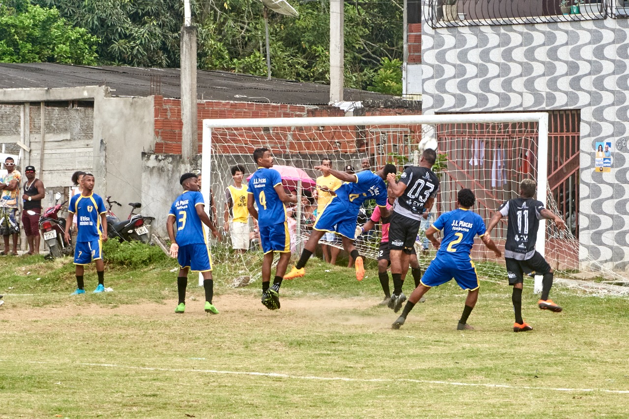 Campeonato Interbairros de Futebol agitou o Bairro Lomanto no domingo.