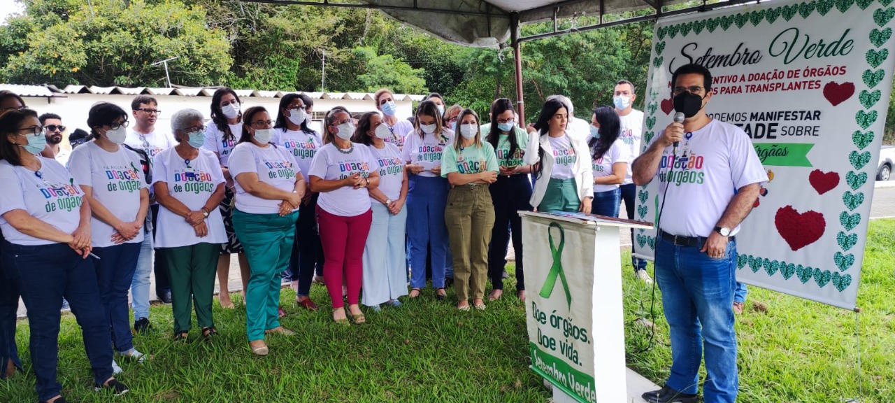 Plantio de espécies da Mata Atlântica marcam o Setembro Verde no HBLEM.