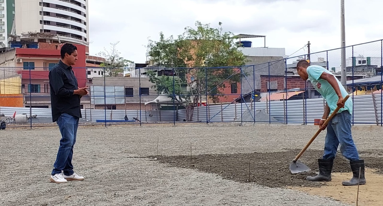 Areninha de Futebol deverá ser entregue aos moradores do Conceição em um mês.
