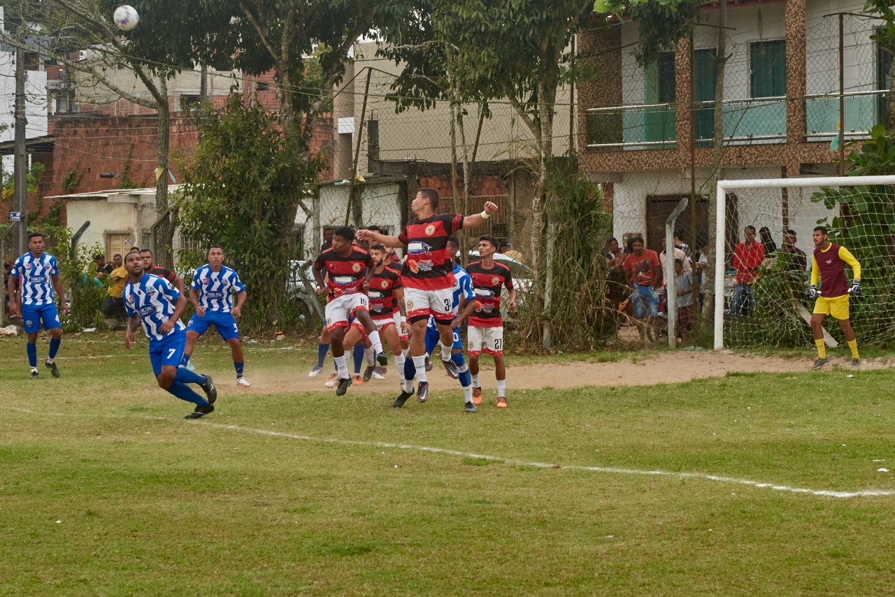 Campeonato Interbairros gera renda e solidariedade em Itabuna.