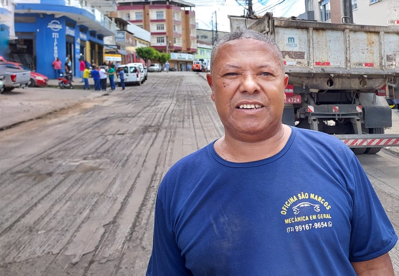 Prefeitura de Itabuna avança com pavimentação asfáltica na Avenida Itajuípe.