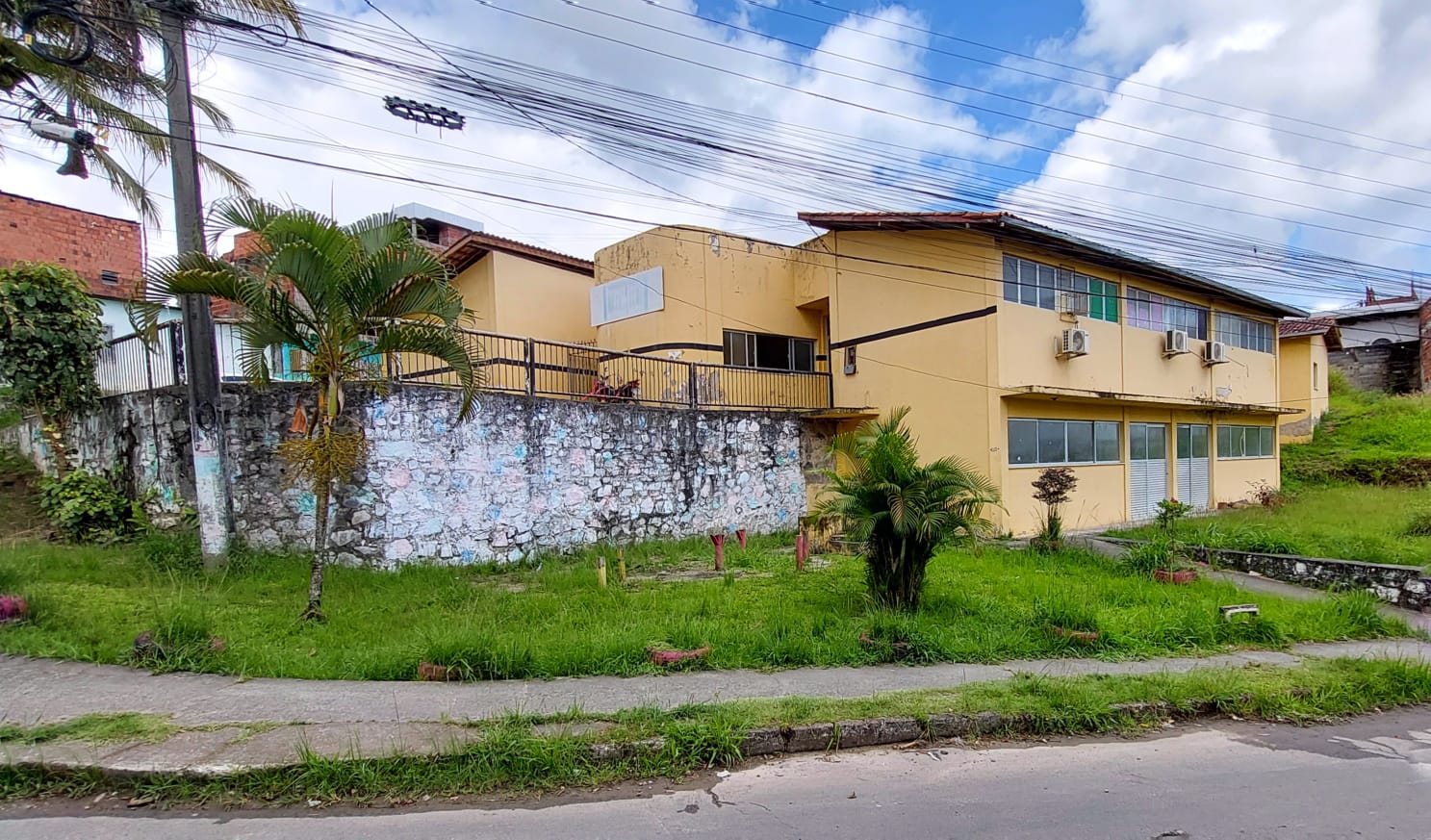 Prefeitura de Itabuna começa a requalificar a USF do Bairro São Lourenço.