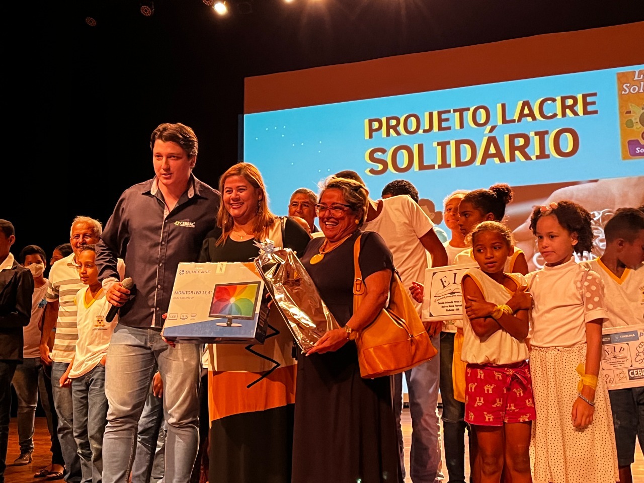 Projeto Lacre Solidário entregou prêmios a alunos e escolas municipais de Itabuna.