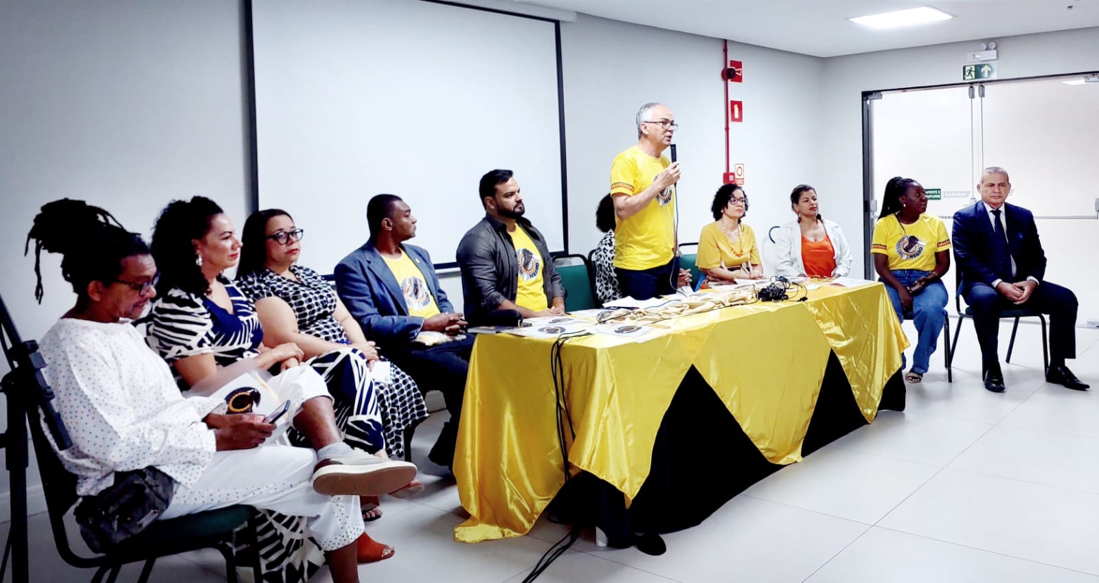 1º Seminário Integrador da Consciência Negra abre discussão na Educação de Itabuna.