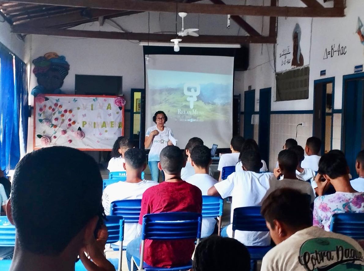 PROPAZ realiza ação pela paz social na Escola Municipal Tereza Cristina Ribeiro.