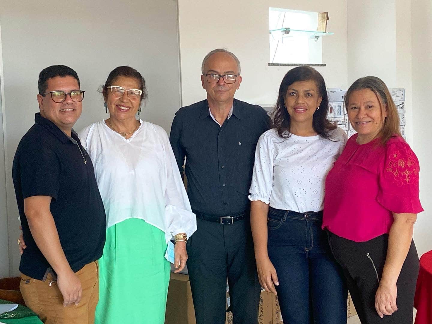 Encontro na Secretaria Municipal da Educação apresenta relatório de monitoramento do PME de Itabuna.