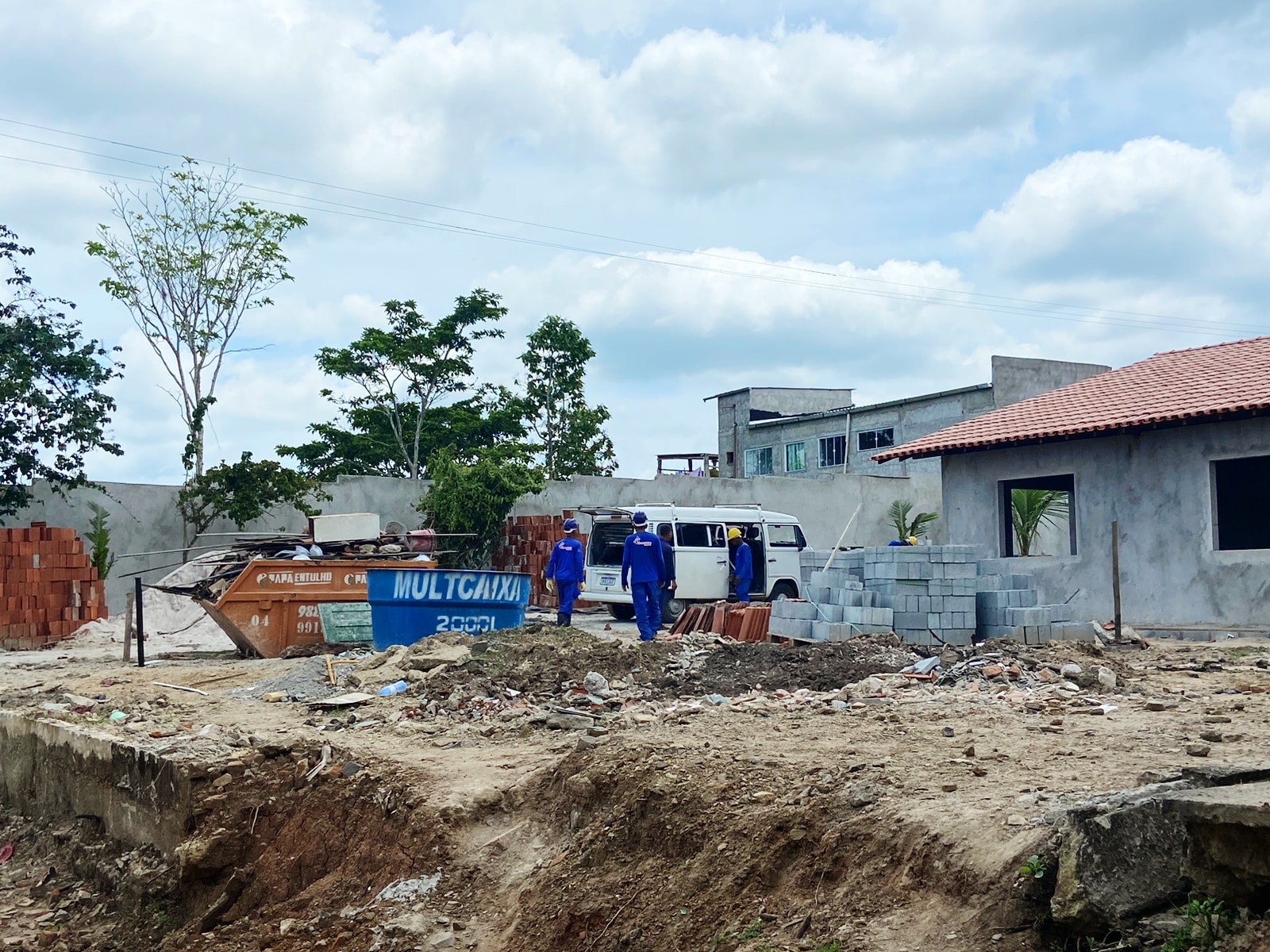 Escola Municipal Ana Francisca Messias passa por requalificação de suas instalações.