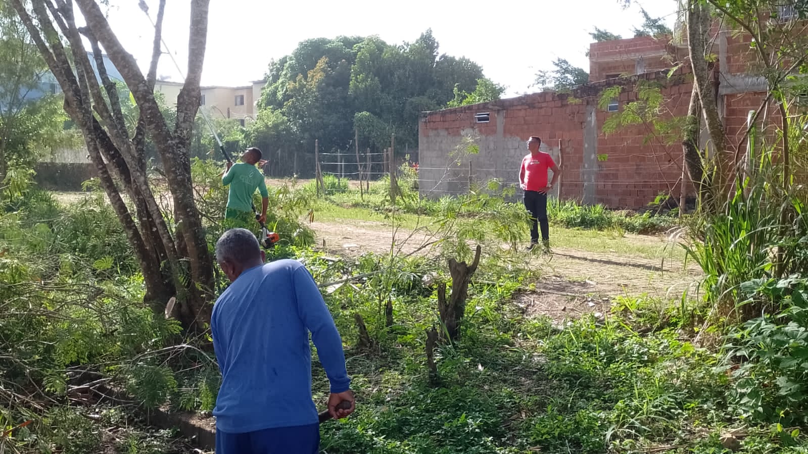 Prefeitura beneficia novas áreas de Itabuna com serviços de zeladoria