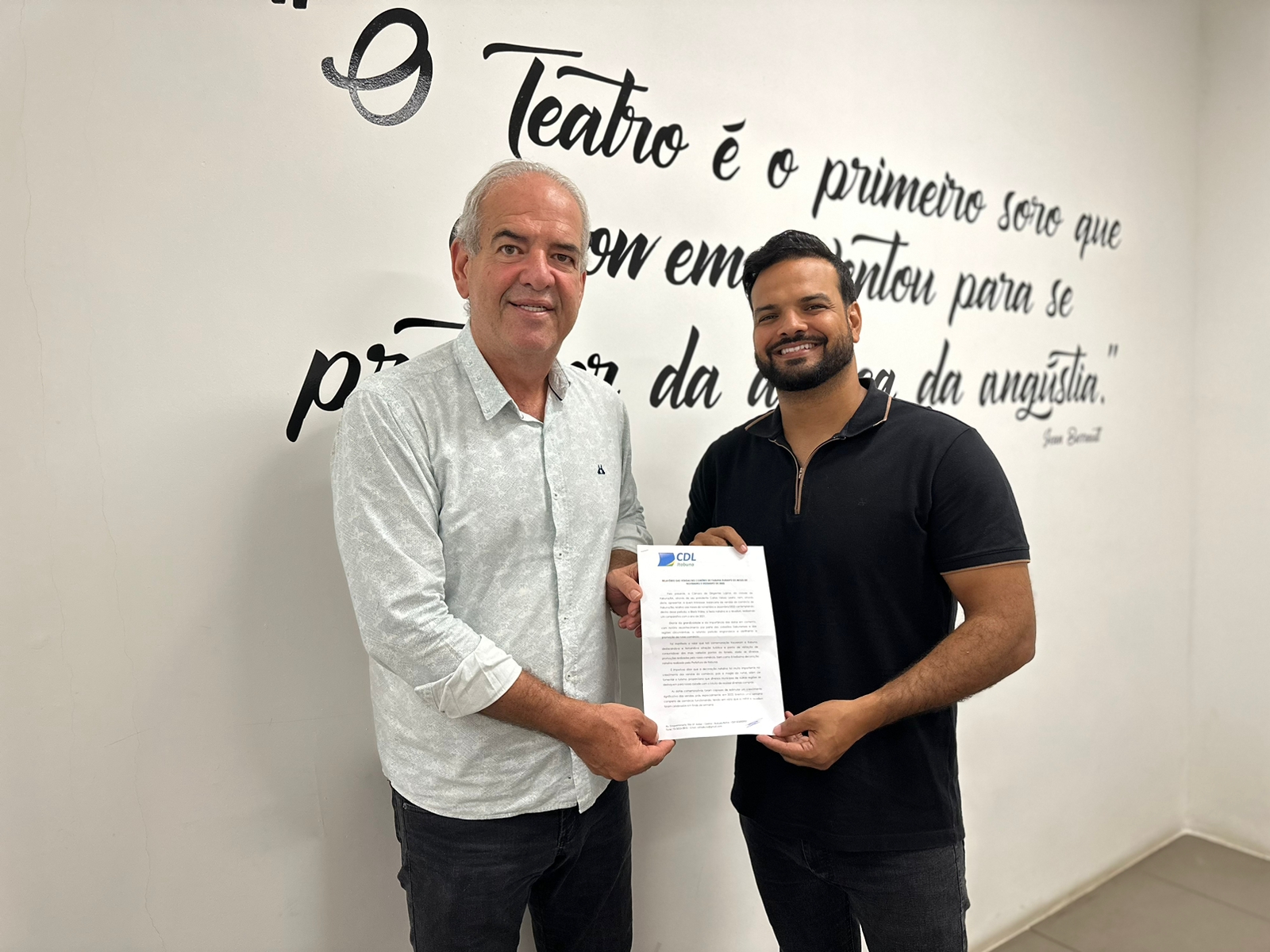 CDL diz que decoração de Natal foi decisiva para aquecimento nas vendas do comercio itabunense