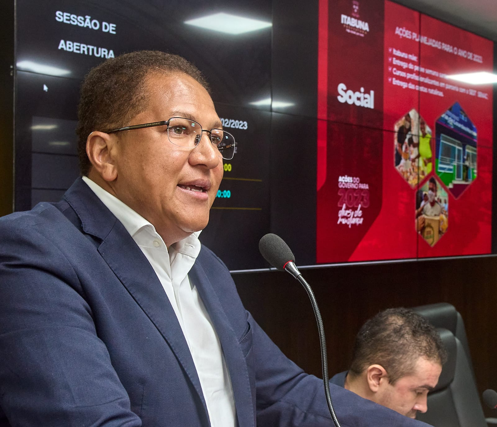 Prefeito Augusto Castro anuncia projetos e investimentos para Itabuna ao prestigiar abertura do ano Legislativo