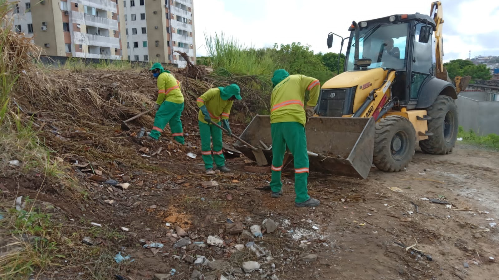 Prefeitura de Itabuna encerra a semana com serviços de zeladoria em toda cidade