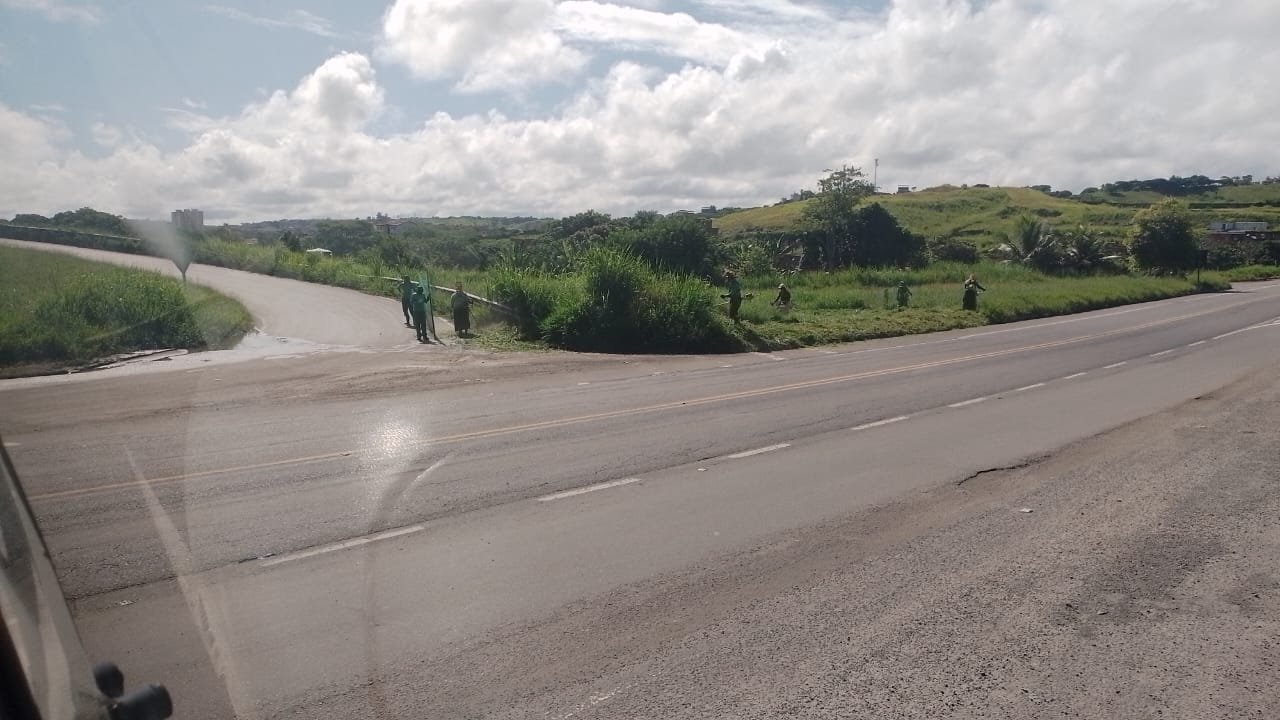 Prefeitura de Itabuna executa serviços de zeladoria para o Bairro Maria Pinheiro