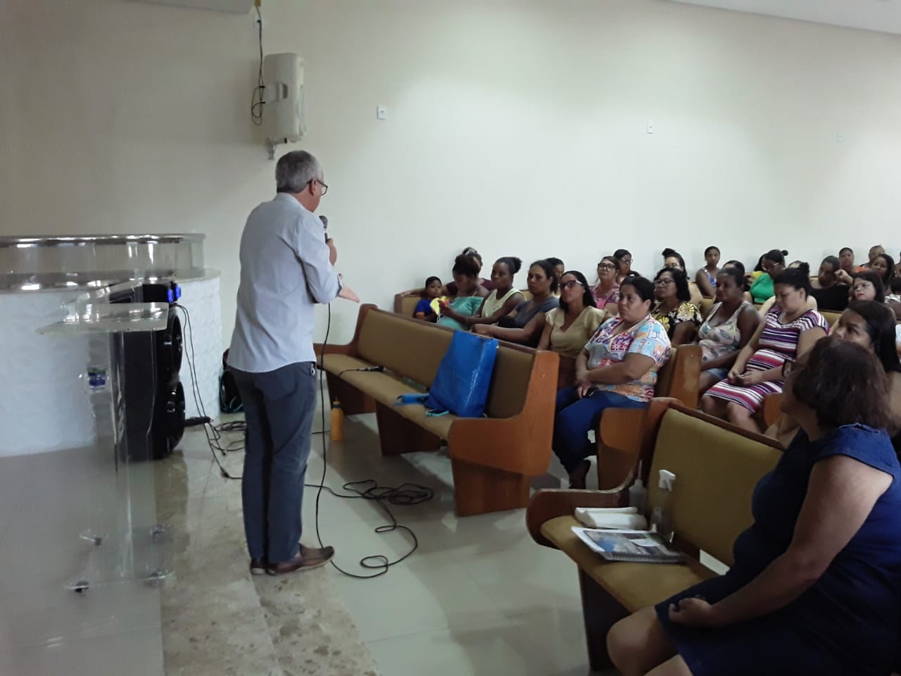 Secretário da Educação se reúne na Escola Professor Everaldo Cardoso com pais e gestores