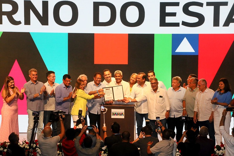 Prefeito Augusto Castro enfatiza parceria com o Governo do Estado