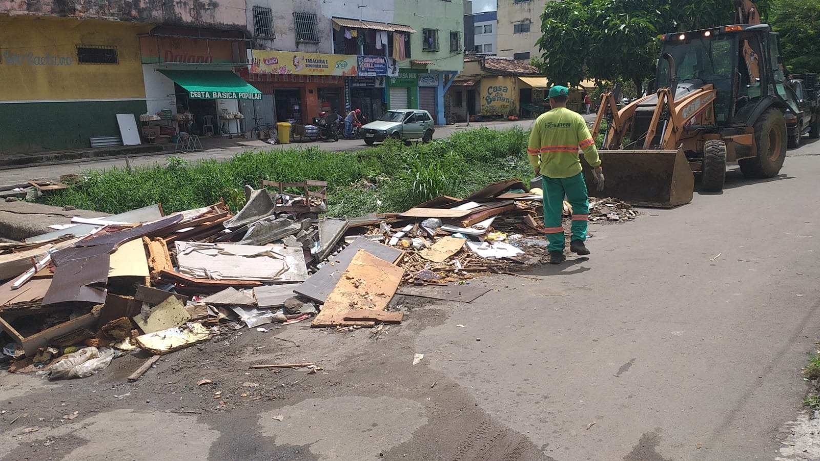 Prefeitura segue com serviços de zeladoria para a melhoria da infraestrutura de Itabuna