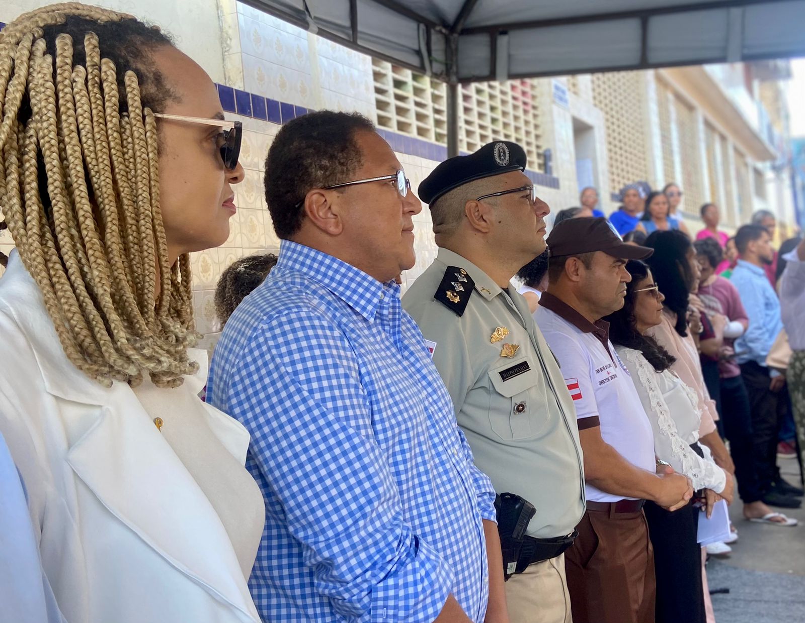 Prefeito Augusto Castro prestigiou graduação de alunos da Escola Flávio Simoes