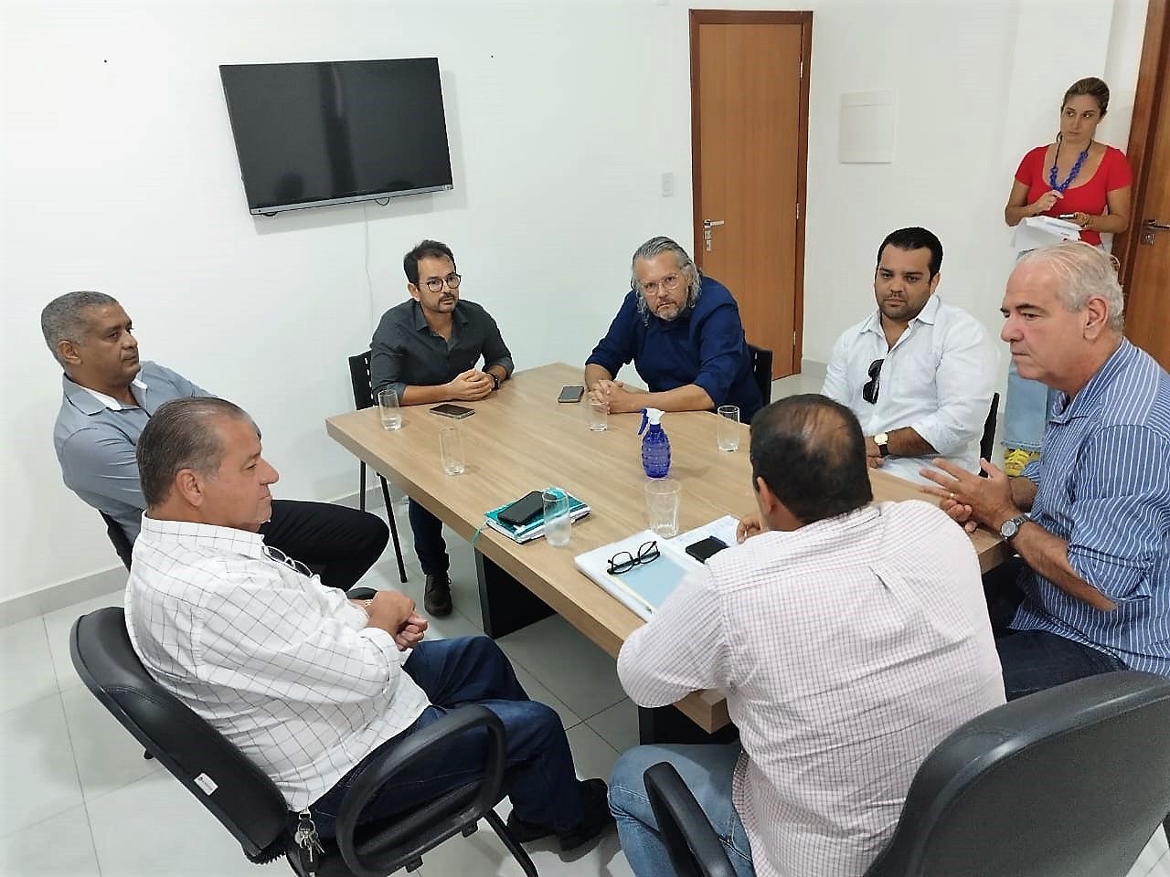 Prefeitura dialoga com entidades do comércio sobre obras no centro de Itabuna