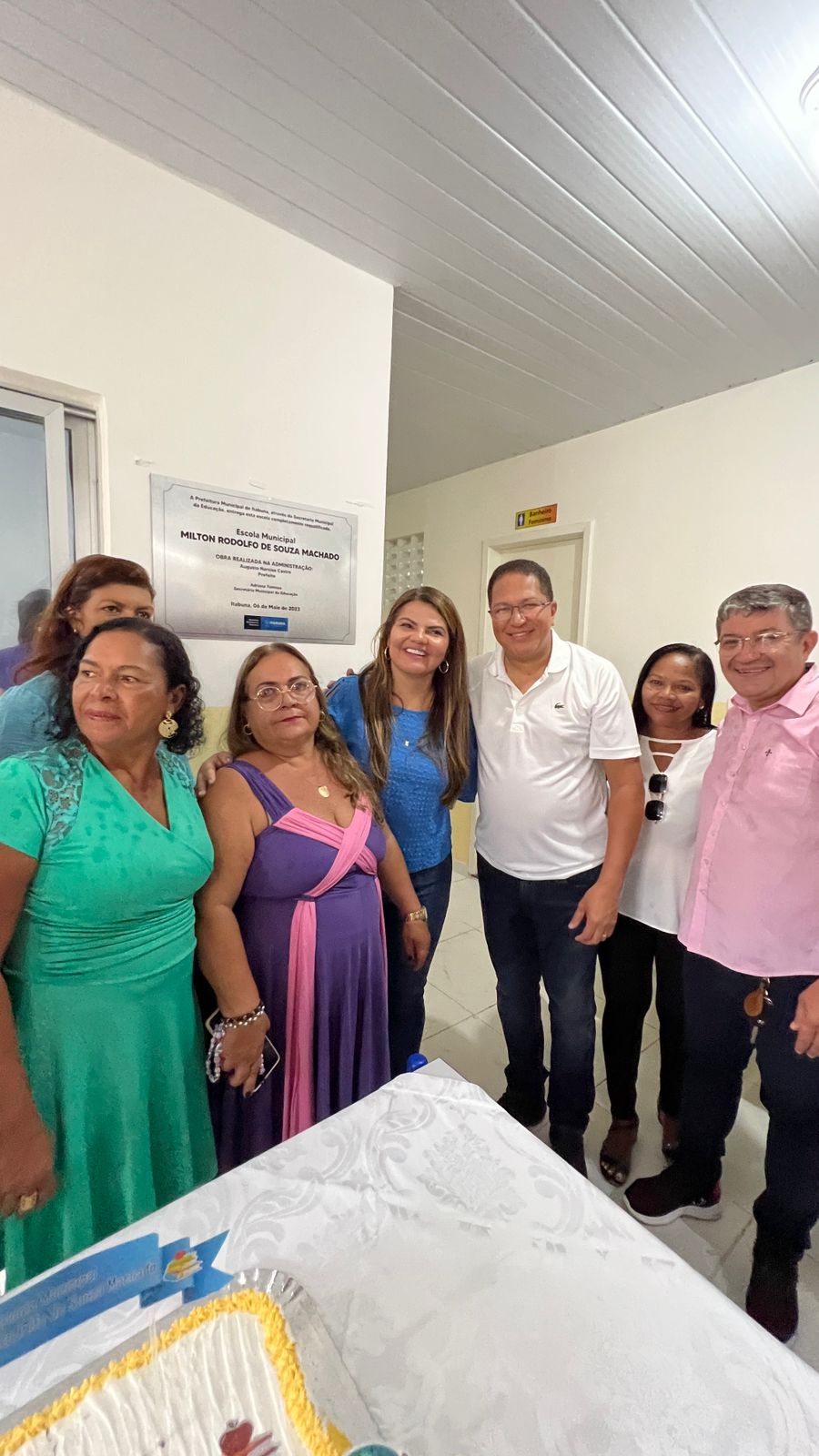 Prefeito Augusto Castro entrega escola reformada e ampliada no Parque Santa Clara