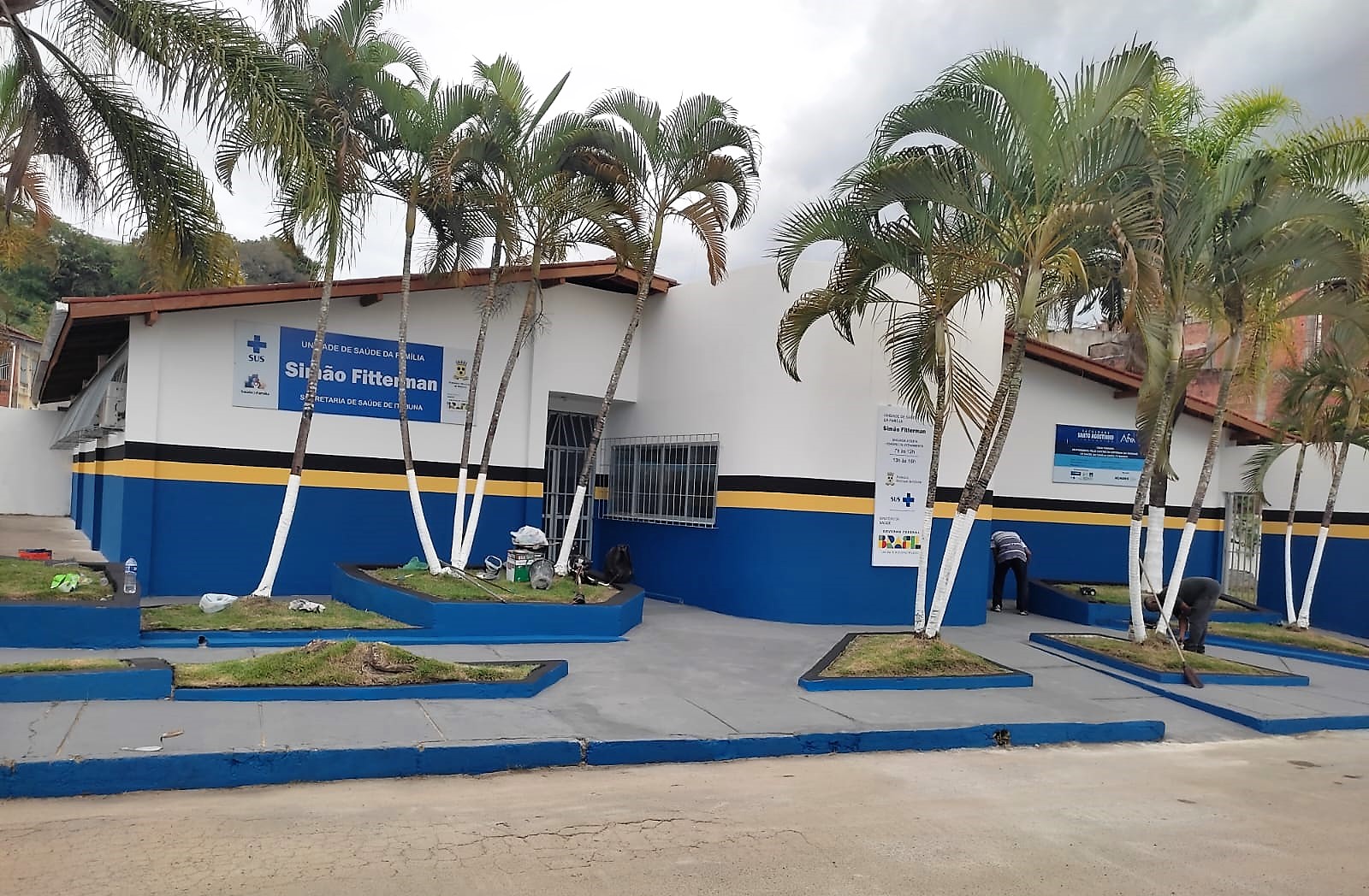 Prefeito Augusto Castro entrega USF do São Pedro requalificada à comunidade