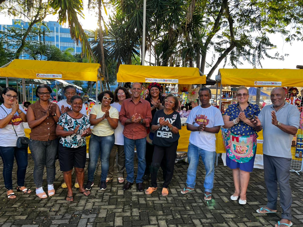 Feira da Economia Solidária movimentou a Praça José Bastos