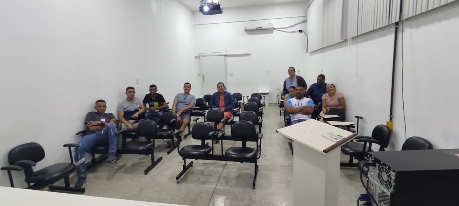 Hospital de Base realiza treinamento com as equipes da Farmácia Hospitalar