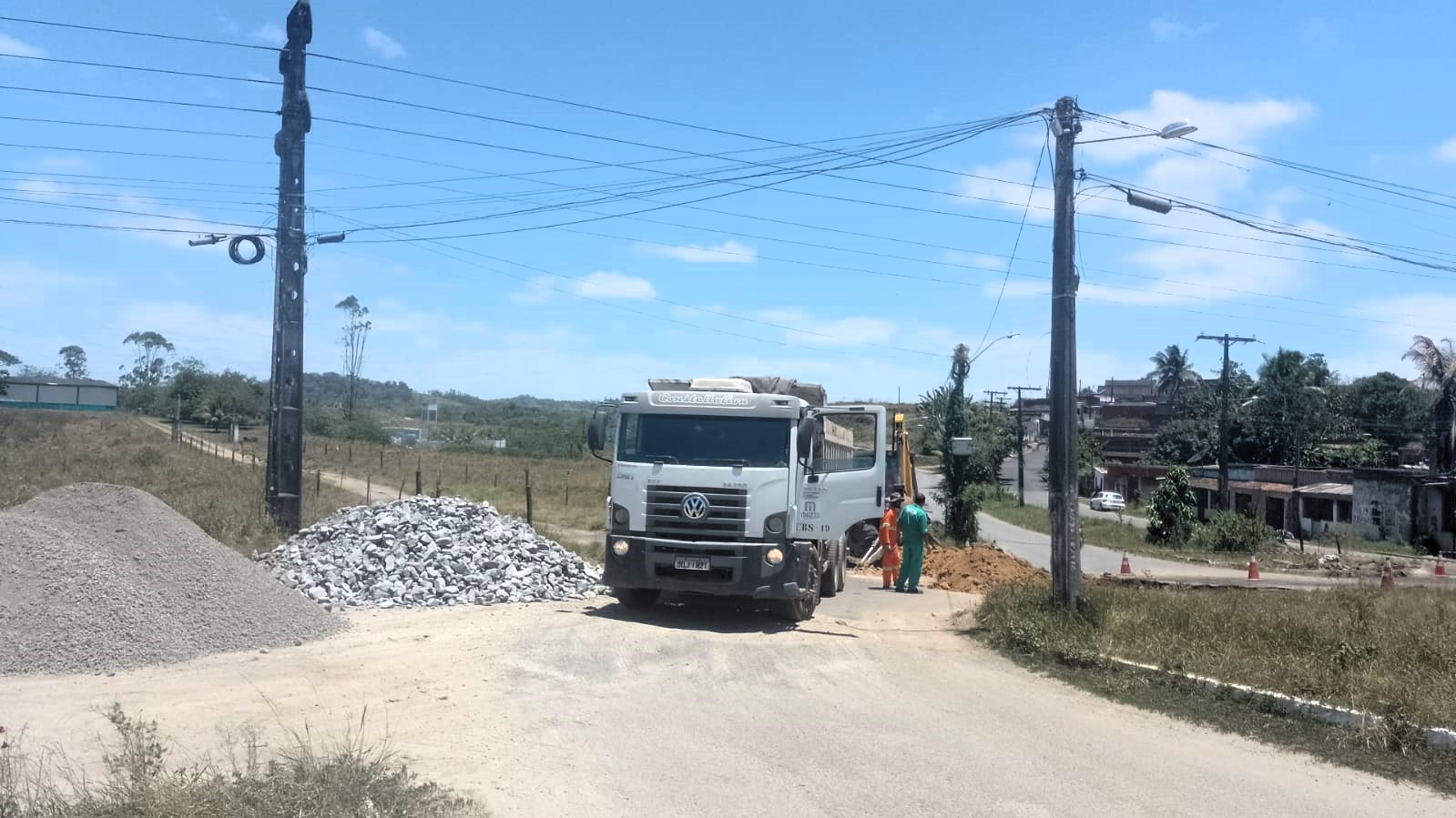 Prefeitura recupera o acesso aos condomínios residenciais Jubiabá e Gabriela na zona oeste de Itabuna