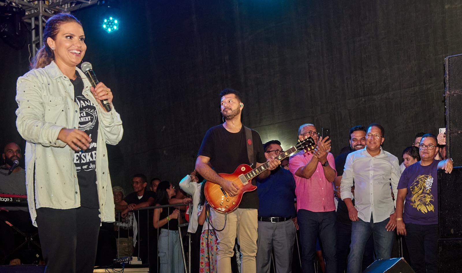 Show com Aline Barros encerra o Celebra Itabuna 2023 com chave de ouro