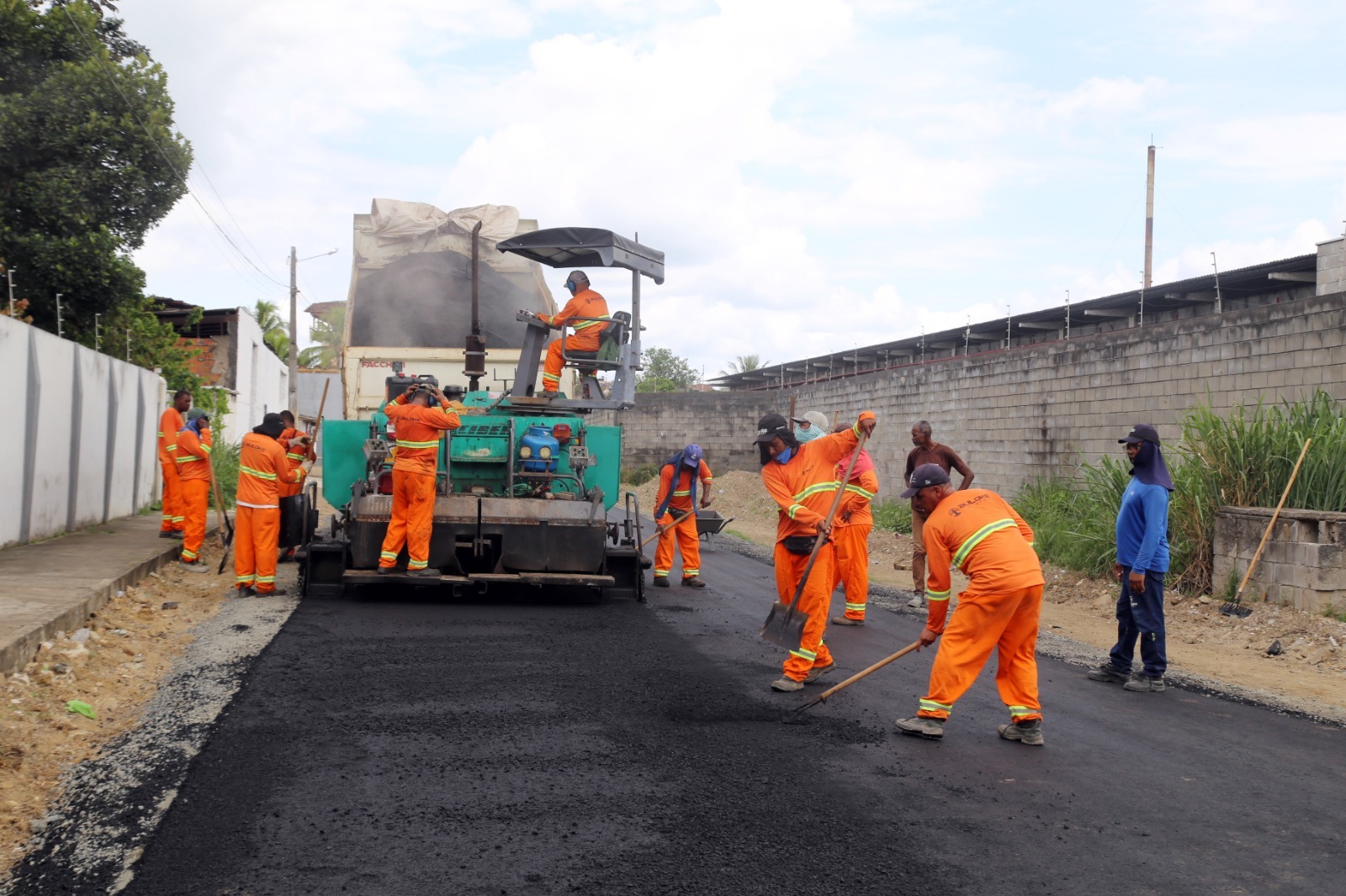 Prefeitura de Itabuna avança com obras de pavimentação asfáltica no Jardim Jaçanã