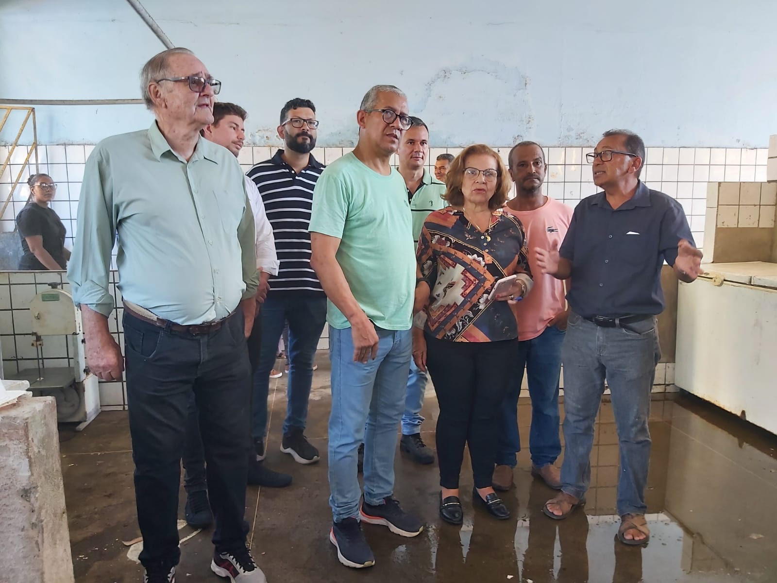 Prefeitura inspeciona Centro Comercial de Itabuna visando obras e serviços de melhorias na infraestrutura e sanidade de alimentos