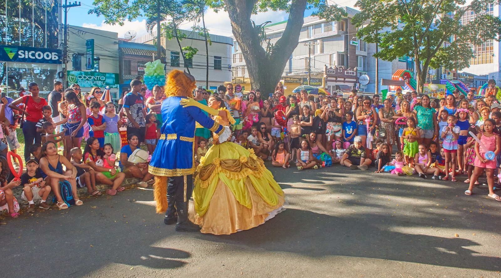 Bailinho infantil da 43ª Lavagem do Beco do Fuxico lotou a Alameda da Juventude