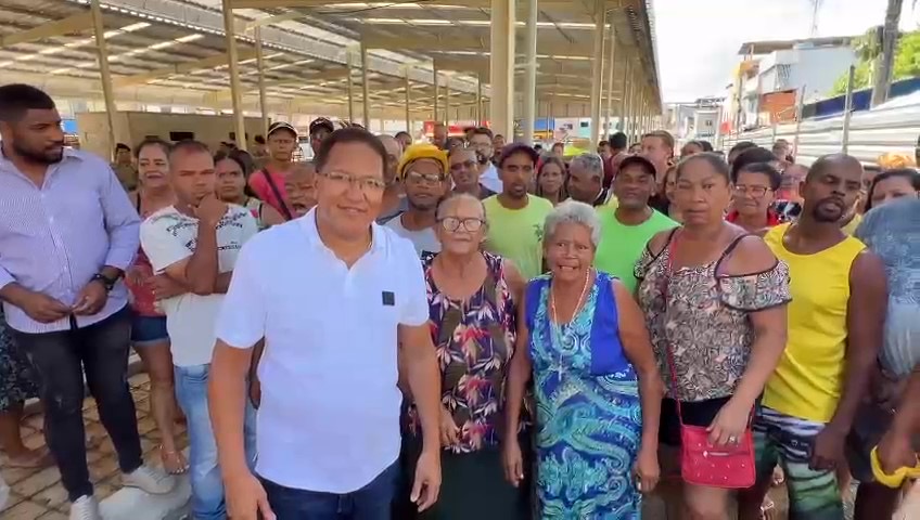 Prefeito Augusto Castro participa de encontro com feirantes do São Caetano que visitaram obras