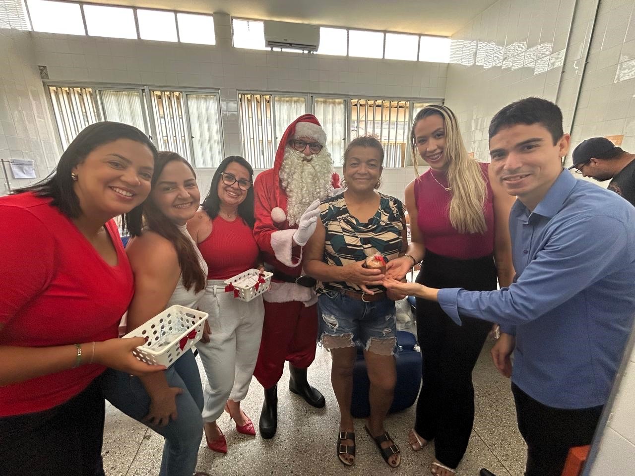 Hospital de Base de Itabuna faz ação natalina que encanta pacientes, acompanhantes e colaboradores