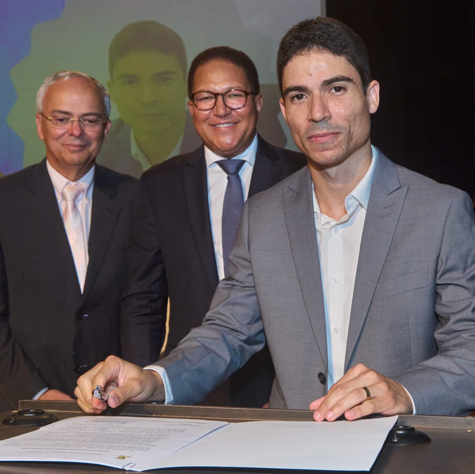 Diário Oficial eletrônico de Itabuna publica Decretos de nomeação de secretários, presidentes de fundações e ordenadores de despesa