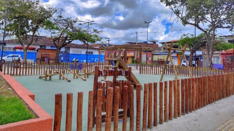 Prefeito Augusto Castro sanciona Lei que denomina de praça pública do Lomanto de Praça José Alves da Nóbrega – Zé Touro