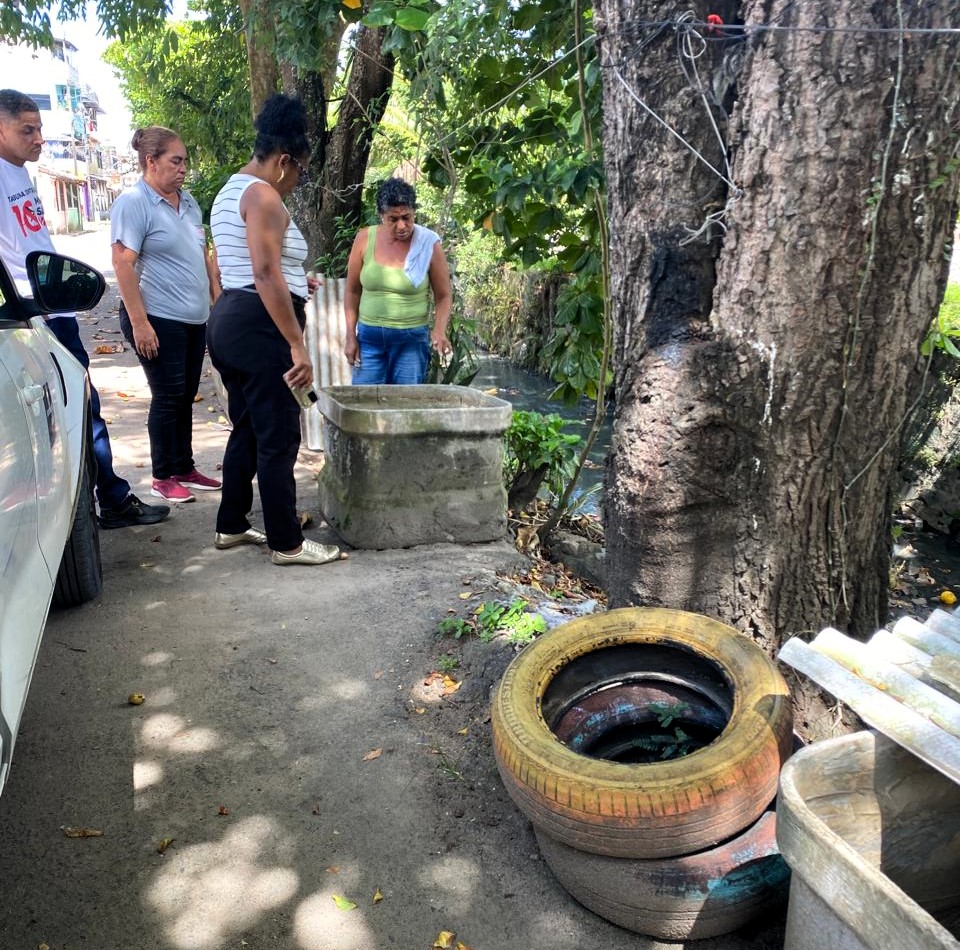 Secretaria Municipal de Saúde combate foco do mosquito da dengue no Sarinha Alcântara