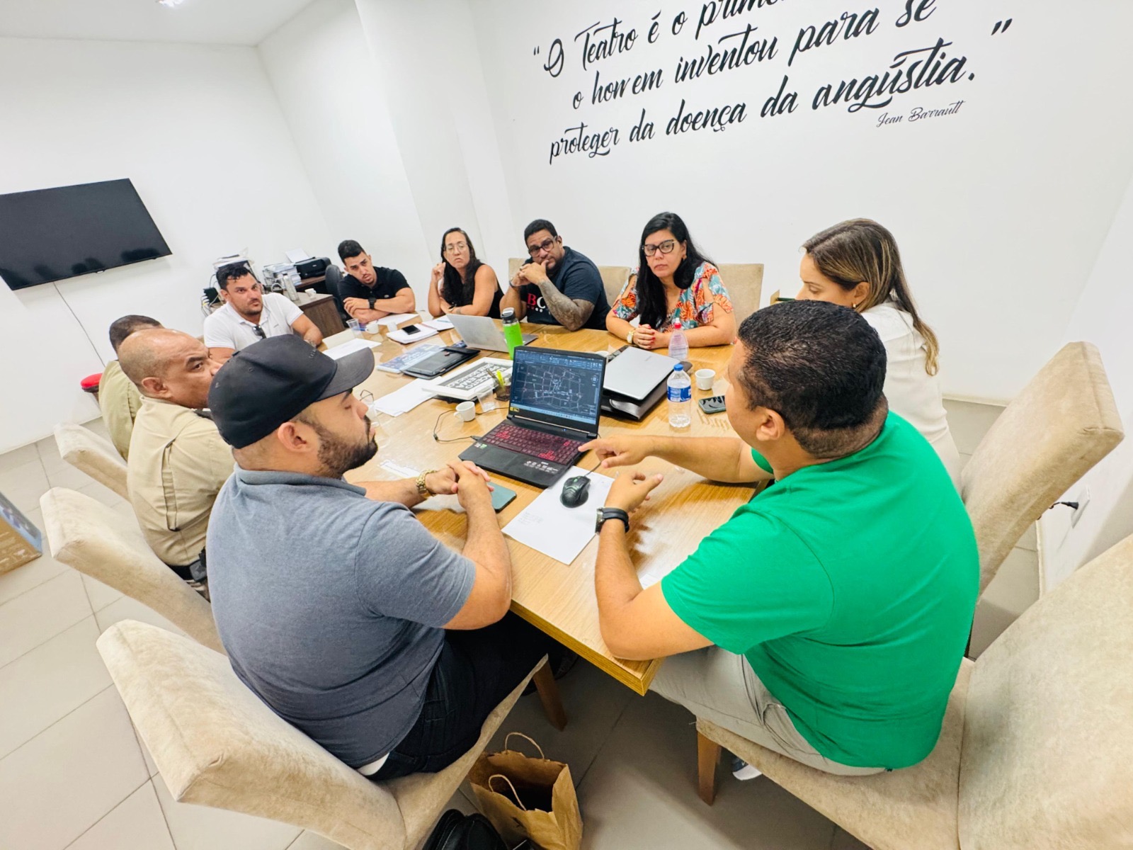 FICC faz encontro com forças de segurança, SESOP e SIURB para alinhar organização da Lavagem do Beco do Fuxico