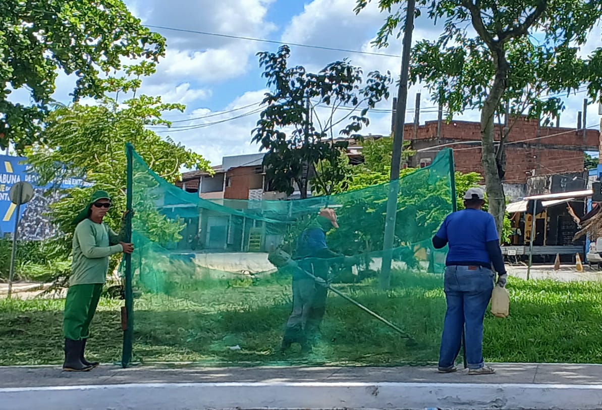 Prefeitura de Itabuna realiza zeladoria na Rotatória do São Caetano