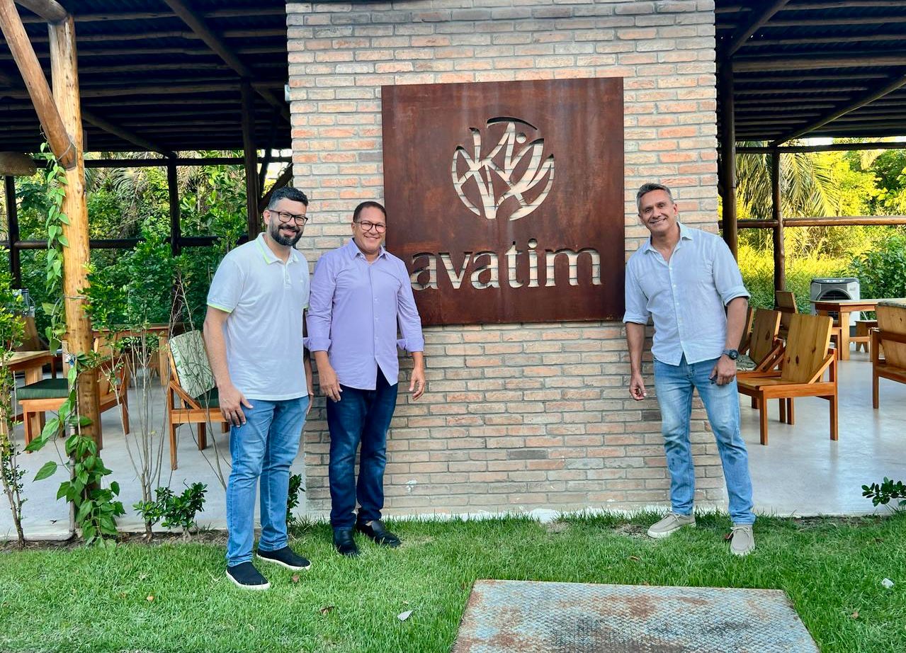 Prefeito Augusto Castro visita indústria Avatim que anuncia Centro de Distribuição em Itabuna