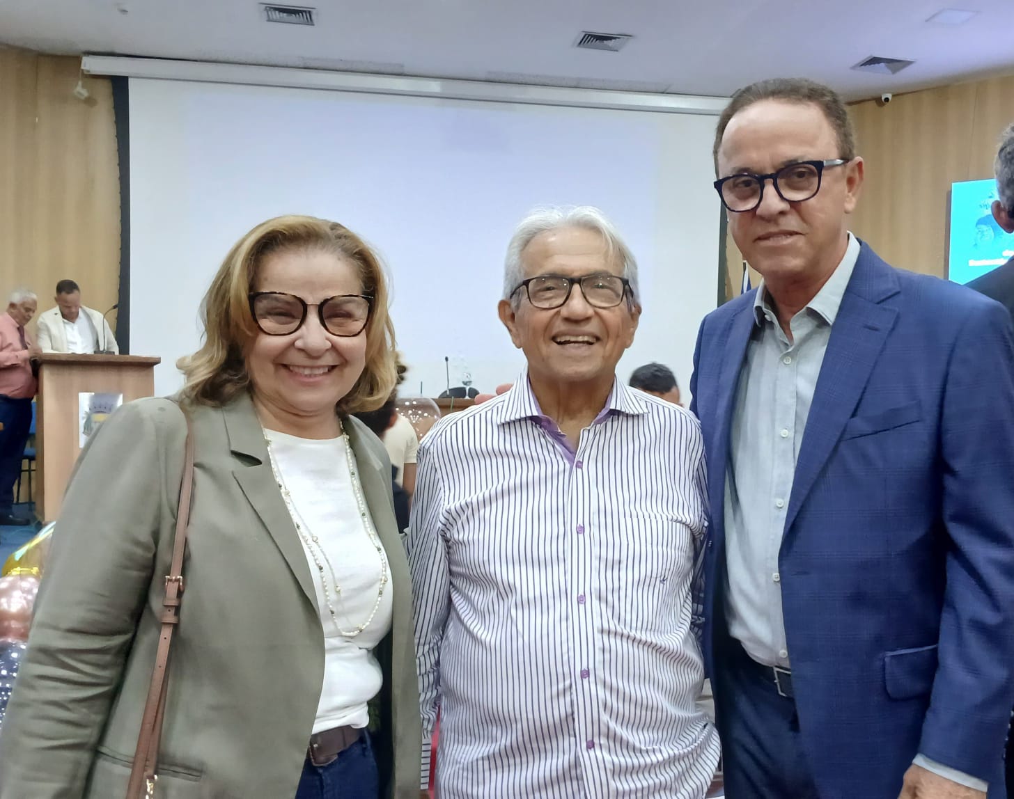 Secretária Sônia Fontes prestigia evento dos 30 anos do Plano de Desenvolvimento Sustentável de Cairu